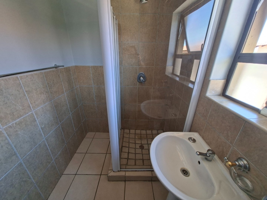 1 Bedroom Property for Sale in Potchefstroom North North West
